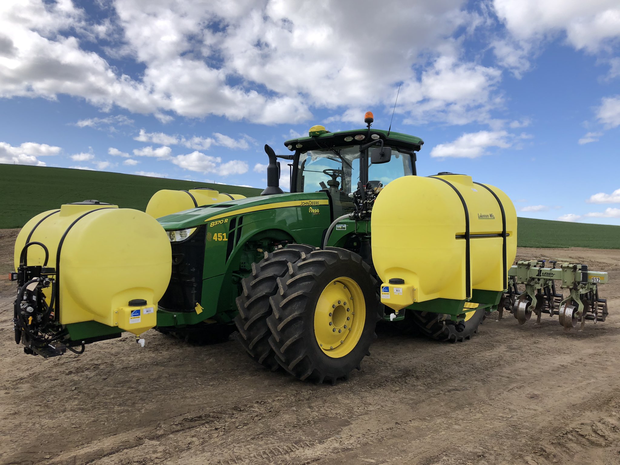 single-front-400-gallon-tank-lake-state-mfg